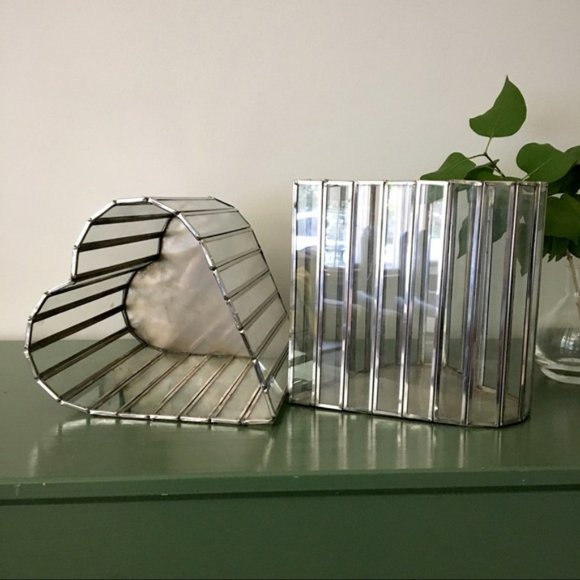 -DELETE- Vintage Heart Metal+Glass Bin - Picture 3 of 7